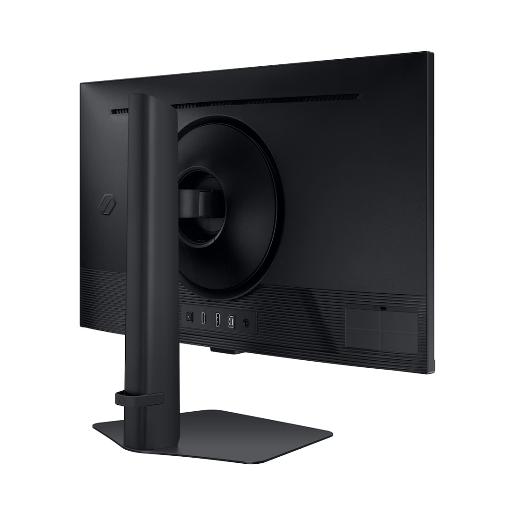 Samsung Odyssey G5 27" gaming monitor showing QHD display and slim design